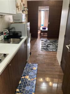 Makati amazing view Penthouse studio, Air Residence, fast internet