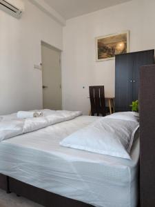 Cozy 2BR APT @Ampang Embassy Row