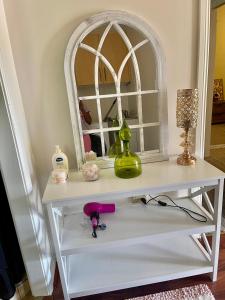 2 bedroom retreat with Swimming Pool