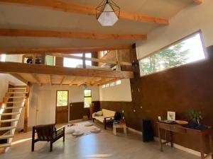 Cabaña madera y barro (bioconstrucción)