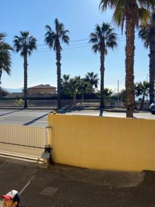 Appartements La Ciotat vue mer parking Clim emplacement exceptionnel stationnement inclus terrasse bien equipe : photos des chambres