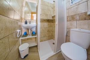 Spacious studio next to the sea with stunning views