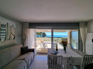 Appartements Appartement Face a la Mer : photos des chambres