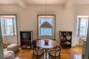 Monte Estoril Train Station - Seaside Apartment - 蒙特卡罗埃斯托里尔