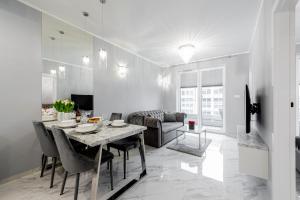 Unique Baltic Apartments - Apartament z garażem