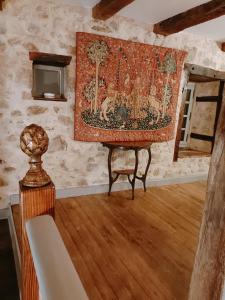 Maisons de vacances Chateau-une - a Beautiful historic medieval holiday rental. : photos des chambres