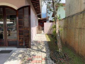 Casa com Piscina Exclusiva - Condomínio em frente ao Mar - Portaria 24h