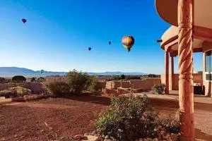 New Mexico Style Home, Stunning Views & Sunrise - Paradise Hills