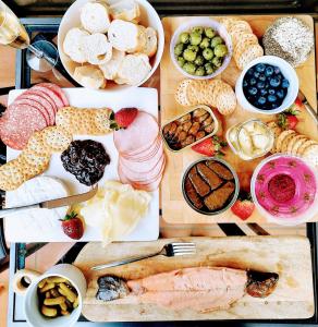 Avalanche 3 - 3BR Apartment l Central Location l Balcony l WiFi