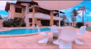 Mansão Memphis 10 Suítes a 150 metros do Mar e Beach Park