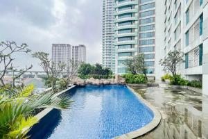 RedLiving Apartemen Grand Kamala Lagoon - Icha Rooms Tower Barclay South with Netflix