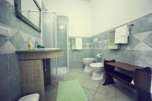 Deluxe Room (2 Adults + 1 Child)