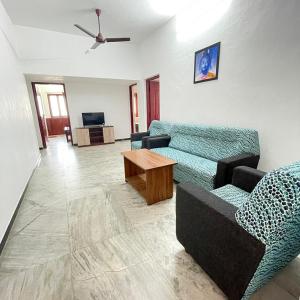 WHITE HOUSE - 3BHK Elegant Apartment
