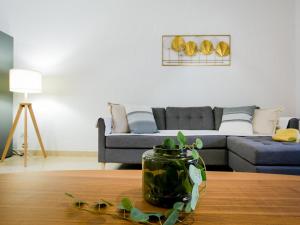 422 Quiet, beautiful flat with sea view