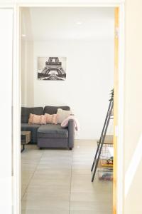 Modern style unit 2 Deer Park