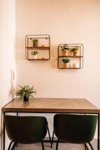 Miriams Apartment 2