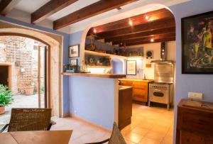 Charming Townhouse 7 PAX WIFIAIRCON - Cas Padrí