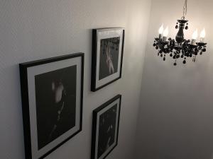 B&B / Chambres d'hotes L'Eclipse maison romantique avec Jacuzzi : photos des chambres