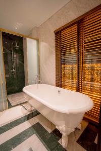 Regal Collection House