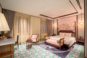 Regal Collection House