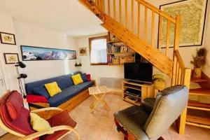 Bright cosy nest - view - La Salle-les-Alpes - Le Bez