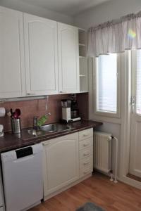 Studio middle of town centre.