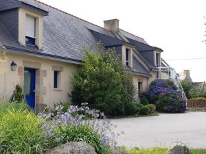 Maisons de vacances Gite de Kervao, Hortensias avec jardin privatif, Plage 700 m : photos des chambres