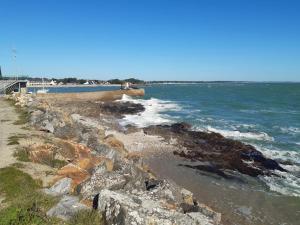 Appartements Sarzeau, St Jacques vue mer, les pieds dans l’eau : photos des chambres