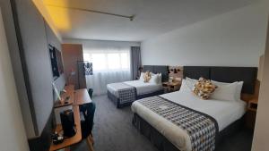 Hotels Holiday Inn Calais-Centre, an IHG Hotel : Chambre Double Standard avec 2 Lits Doubles - Étage Supérieur - Vue sur Mer