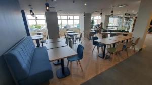 Hotels Holiday Inn Calais-Centre, an IHG Hotel : photos des chambres