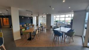 Hotels Holiday Inn Calais-Centre, an IHG Hotel : photos des chambres