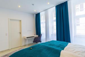 Lit Living: Luxury - Box Spring - Zwischen MA und HD - Netflix - 8 Personen