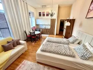 Home Away main square apartment - 斯米扎尼