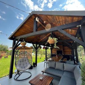 Craita Merelor The PLACE