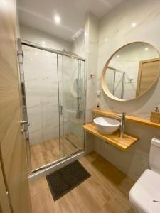 Flight Apartments Airport by Airstay