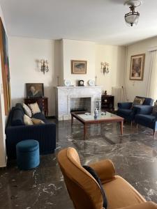 Spacious and sunny appartment in Cholargos