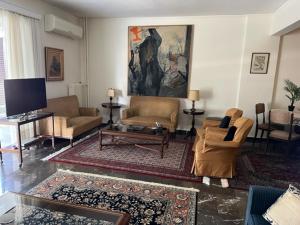 Spacious and sunny appartment in Cholargos