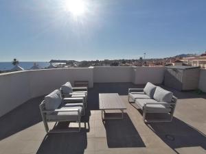 AL05: Newly built luxery 2 bed apartment,El Alamillo,roof terrace,close to beach