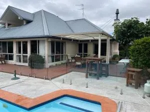 Summer Retreat - Blenheim Holiday Home - Spring Creek