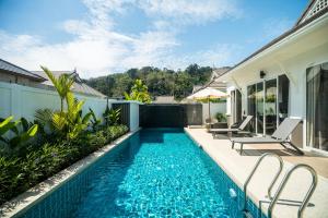 Deluxe pool villa at Kamala Garden View