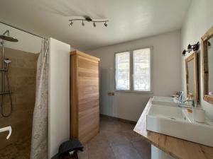 Villas Estive des Angelettes Piscine chauffee Sauna : photos des chambres