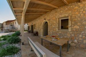 AVLI - Tranquil stonehouse in Lefkada