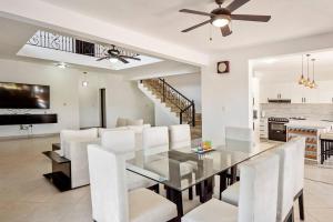 Luxury 7 Bedroom Villa In Gated Community