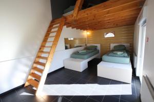 Villas Crazy Villa Les Terres Douces 28 - Heated pool - Basket - 2h Paris - 31p : photos des chambres