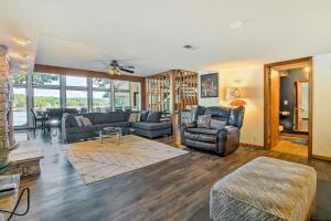Great for Groups! Lake of the Ozarks Home with Views