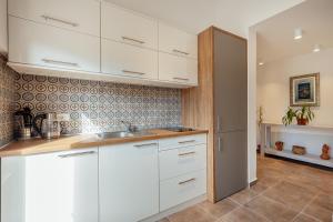 Stylish Mini-House with Garden & Beach