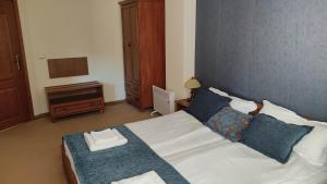 Annett apartments at Emerald hotel