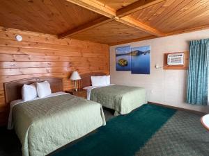 Lake Crest Inn