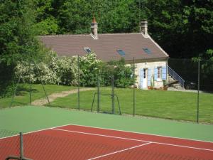 Villas Tres belle propriete avec tennis a 1h de Paris : photos des chambres