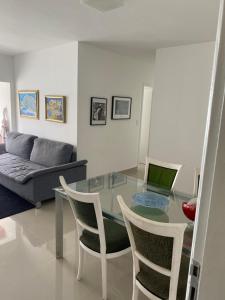 apto na quadra do mar